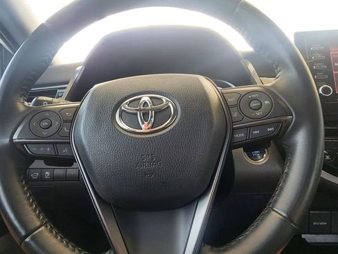 Used 2022 Toyota Camry SE w/ Convenience Package FWD image 27