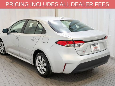 Used 2025 Toyota Corolla LE FWD image 3