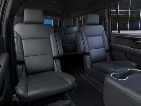 New 2026 Chevrolet Suburban LT w/ Comfort Package image 31