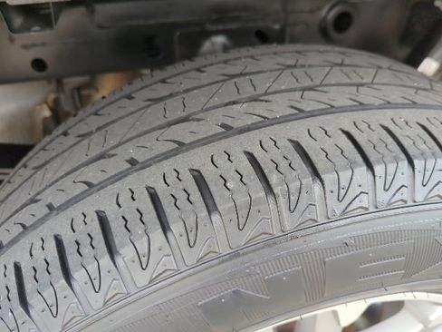 Used 2018 Ford F150 Lariat image 10