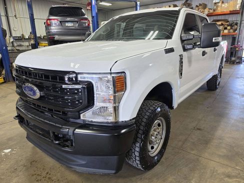 Used 2020 Ford F250 XL w/ Power Equipment Group AWD/4WD image 3