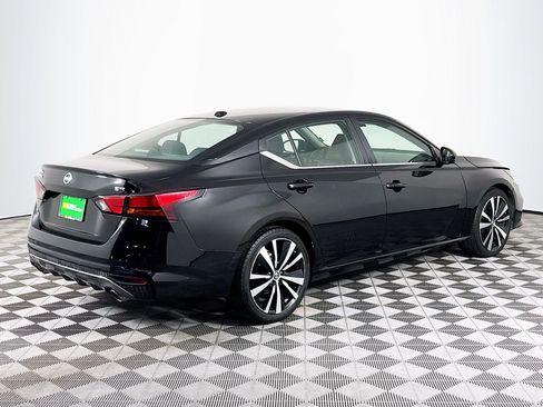 Used 2021 Nissan Altima 2.5 SR FWD image 10