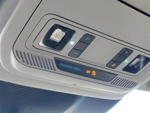 Used 2023 Ford Explorer XLT w/ Equipment Group 202A image 19