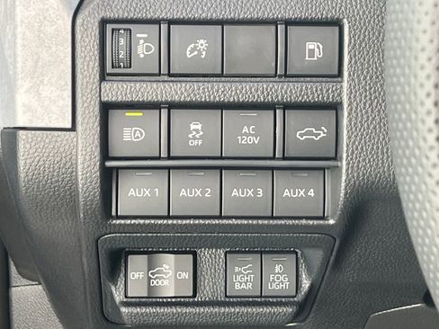 New 2025 Toyota Tacoma Trailhunter image 67