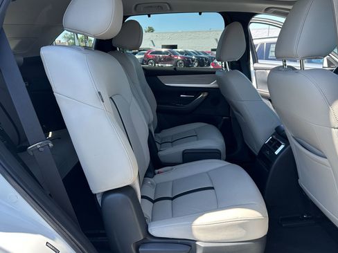 Used 2024 MAZDA CX-90 Plug-In Hybrid w/ Premium Pkg AWD/4WD image 16
