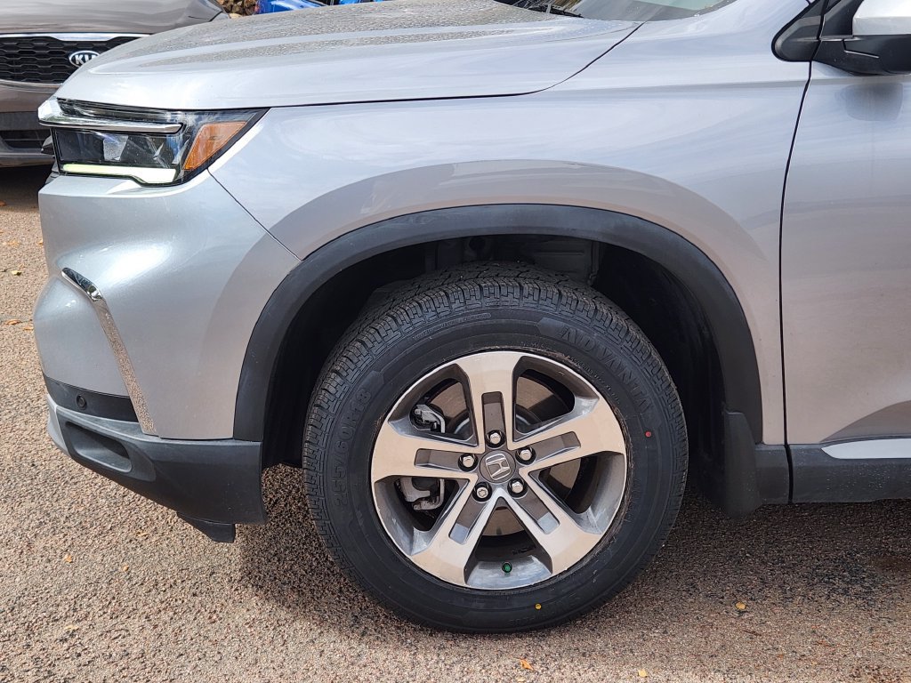 Used 2023 Honda Pilot EX-L image 9