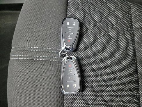 Used 2020 Chevrolet Blazer LT image 32