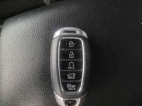 Used 2023 Hyundai Elantra SEL w/ Convenience Package FWD image 32