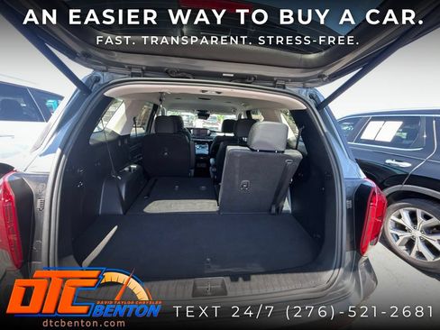 Used 2025 Hyundai Palisade SEL AWD/4WD image 25