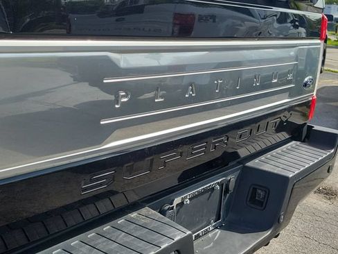Used 2019 Ford F250 Platinum w/ Platinum Ultimate Package AWD/4WD image 5
