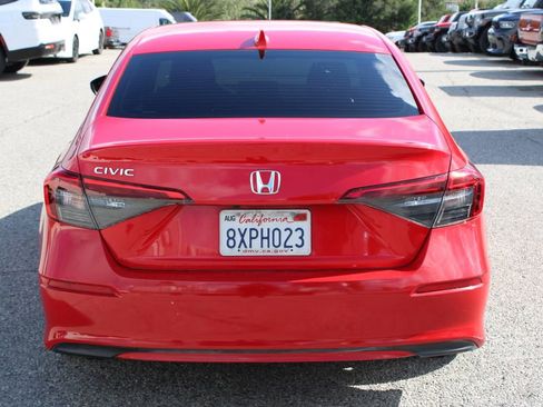 Used 2022 Honda Civic EX image 5