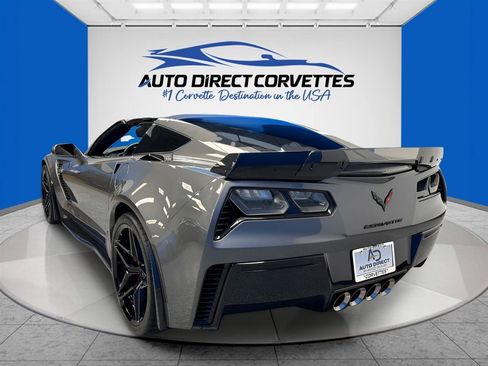 Used 2016 Chevrolet Corvette Z06 w/ 2LZ Preferred Equipment Group RWD image 8