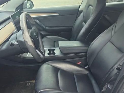 Used 2023 Tesla Model 3 Standard Range RWD image 3