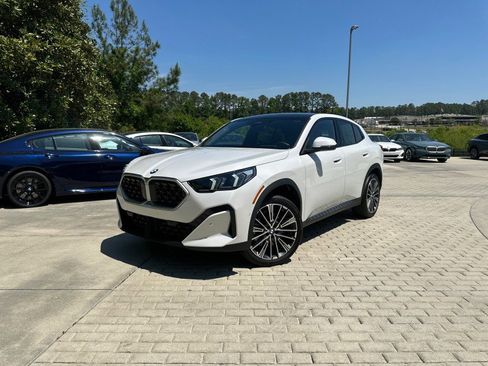 New 2026 BMW X2 xDrive28i w/ Technology Package AWD/4WD image 16
