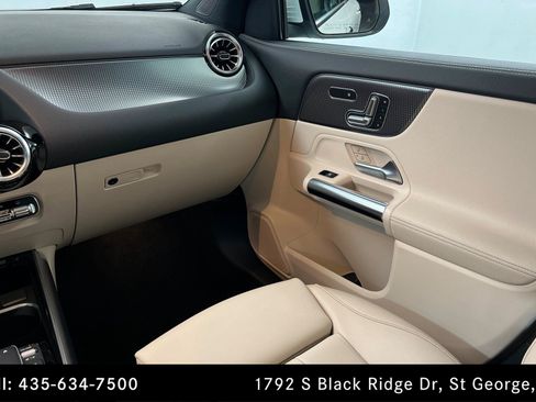 Certified 2022 Mercedes-Benz GLA 250 4MATIC w/ Premium Package Lite image 10