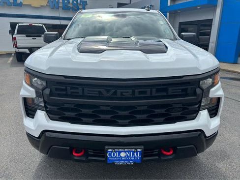 Used 2024 Chevrolet Silverado 1500 Custom Trail Boss w/ LPO, Dark Essentials Package AWD/4WD image 17