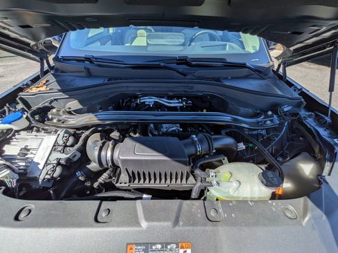 Certified 2025 Lincoln Aviator Reserve image 11