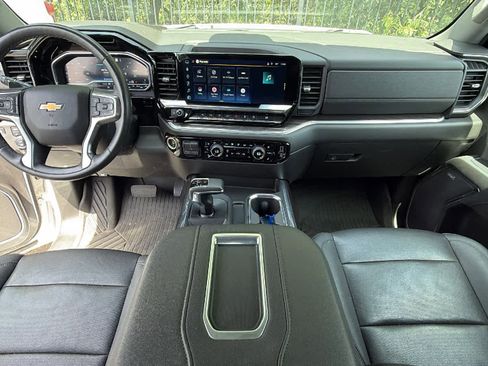 Used 2022 Chevrolet Silverado 1500 LTZ AWD/4WD image 18