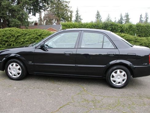 Used 1999 MAZDA Protege LX image 11