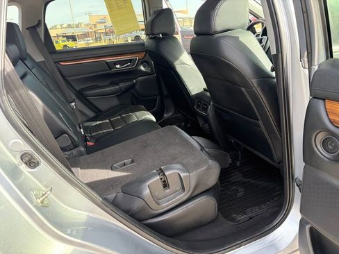 Used 2017 Honda CR-V Touring image 16