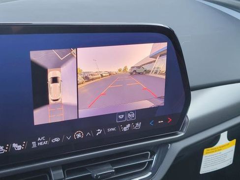 New 2025 Chevrolet Equinox EV RS image 27