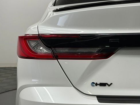 Used 2025 Toyota Camry XSE FWD image 13