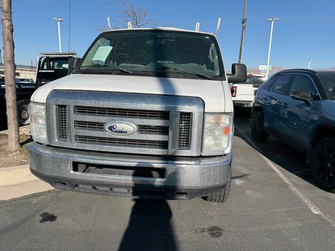 Used 2014 Ford E-250 and Econoline 250 w/ Power Group image 10