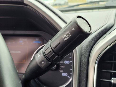 Used 2022 Ford F250 Platinum w/ FX4 Off-Road Package AWD/4WD image 25