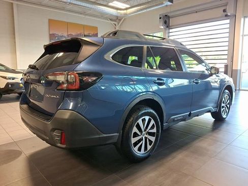 Used 2020 Subaru Outback Premium AWD/4WD image 6
