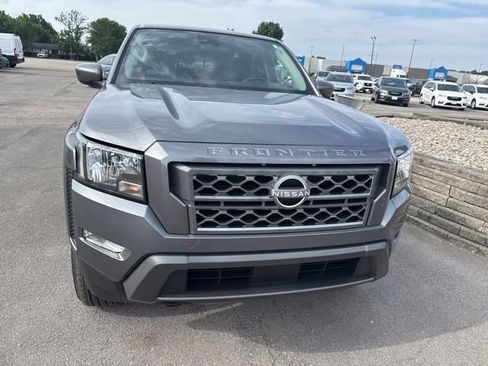 Used 2024 Nissan Frontier SV w/ SV Convenience Package AWD/4WD image 6