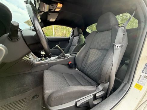 Used 2024 Toyota GR86 image 5