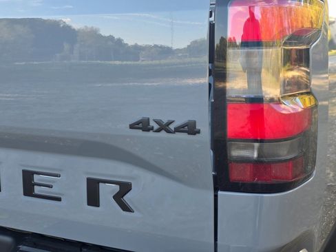 New 2026 Nissan Frontier SV w/ Tow Package image 8