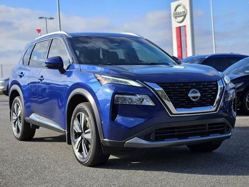Used 2023 Nissan Rogue SL w/ SL Premium Package image 1