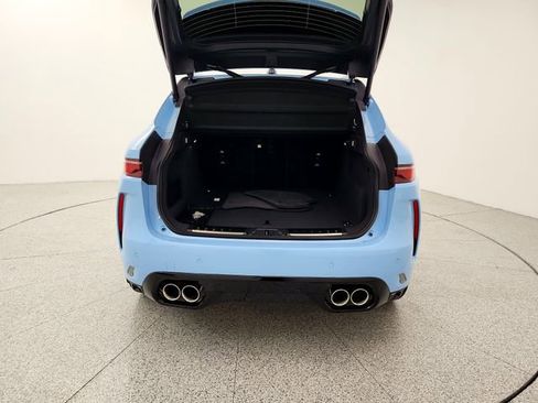 New 2026 Jaguar F-PACE SVR image 19