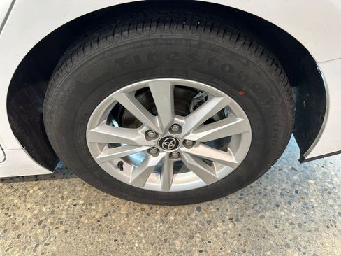 Used 2025 Toyota Camry LE image 30