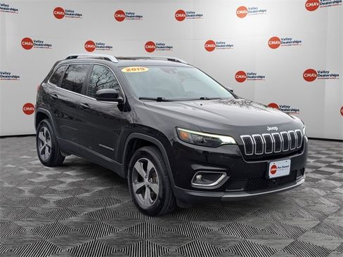 Used 2019 Jeep Cherokee Limited w/ Technology Group image 3