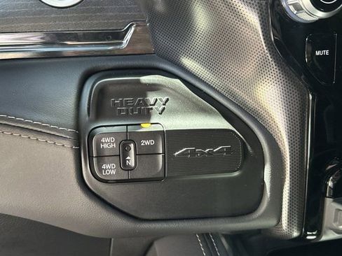 Used 2022 RAM 3500 Limited AWD/4WD image 33