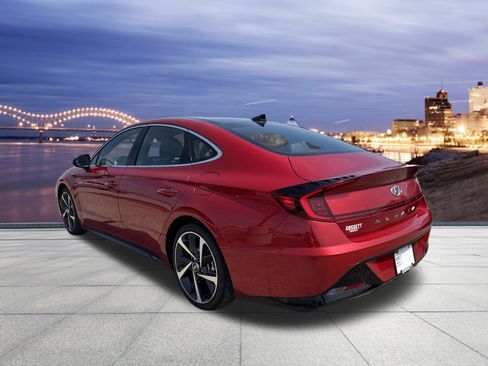 Used 2022 Hyundai Sonata SEL Plus image 3