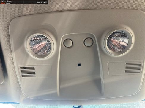 Used 2014 GMC Acadia SLE FWD image 36