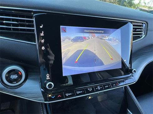 Used 2024 Jeep Wagoneer L Series III w/ Flexible Seating Group image 23