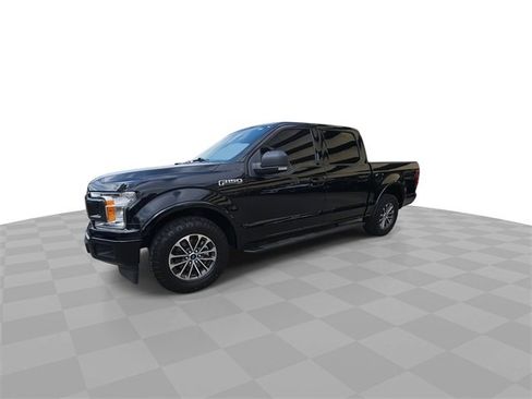 Used 2018 Ford F150 XLT w/ Equipment Group 302A Luxury image 4