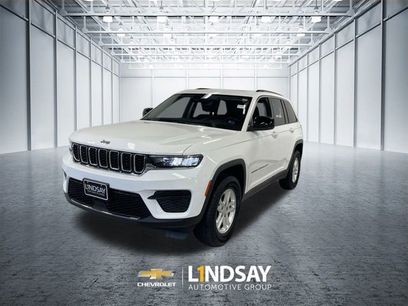 Used 2023 Jeep Grand Cherokee Laredo w/ Luxury Tech Group I