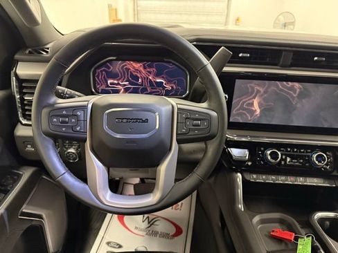 Used 2025 GMC Sierra 2500 Denali w/ Denali Reserve Package image 18