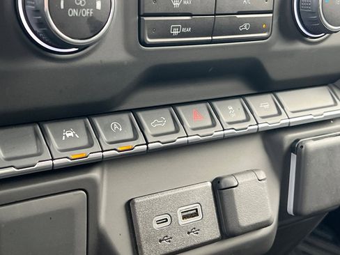 Used 2025 Chevrolet Silverado 1500 Custom w/ Rally Edition image 31