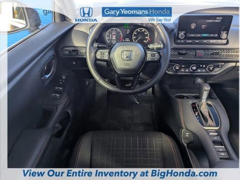 Certified 2025 Honda HR-V Sport image 14