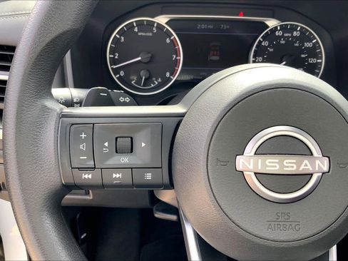 Used 2024 Nissan Rogue SV AWD/4WD image 41