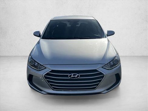 Used 2018 Hyundai Elantra SE w/ SE Connectivity Package 04 image 2