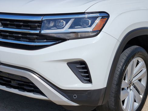 Used 2022 Volkswagen Atlas Cross Sport SE image 10