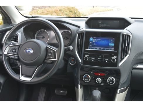 Used 2020 Subaru Forester Premium image 18