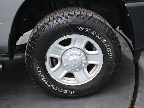 Used 2021 RAM 2500 Tradesman w/ Protection Group image 36